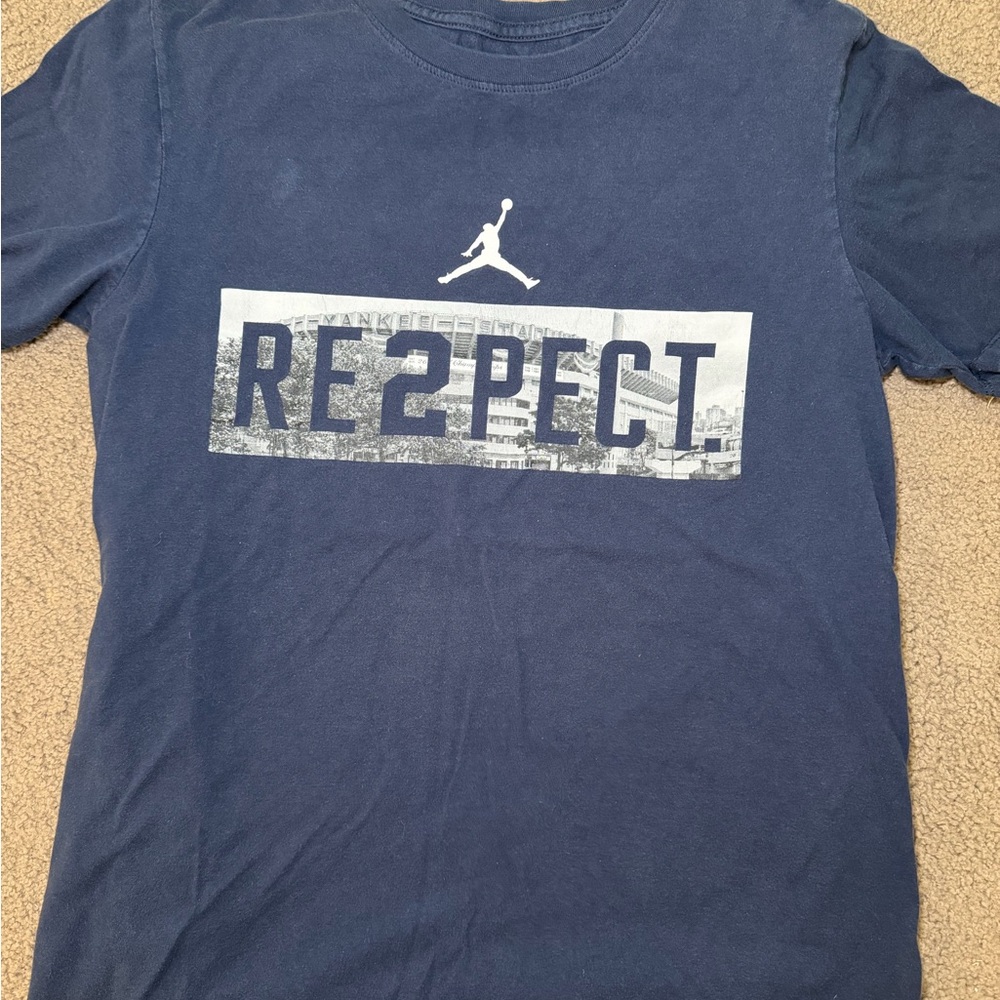 Jordan Men’s Navy RE2PECT Derek Jeter Graphic Tee